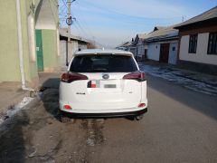 Сүрөт унаа Toyota RAV4