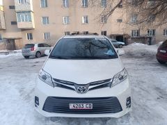 Сүрөт унаа Toyota Sienna