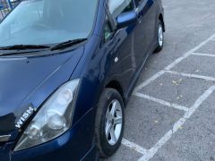 Photo of the vehicle Toyota Wish