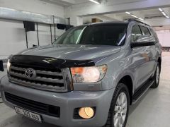 Сүрөт унаа Toyota Sequoia