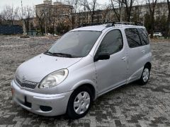 Сүрөт унаа Toyota Yaris Verso