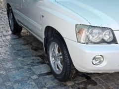 Фото авто Toyota Kluger