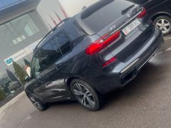 Photo of the vehicle BMW X7