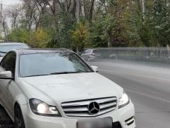 Фото авто Mercedes-Benz C-Класс