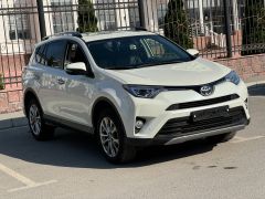 Сүрөт унаа Toyota RAV4