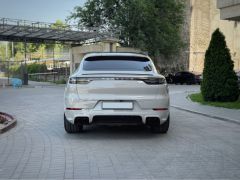 Сүрөт унаа Porsche Cayenne