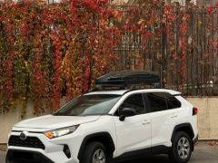 Сүрөт унаа Toyota RAV4