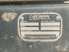 Photo of the vehicle Hyundai R300LC