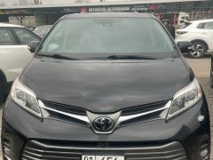 Сүрөт унаа Toyota Sienna