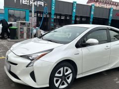 Фото авто Toyota Prius