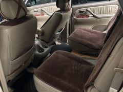 Фото авто Toyota Sequoia