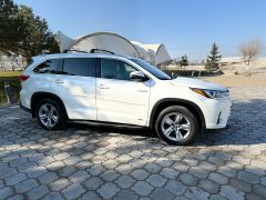 Сүрөт унаа Toyota Highlander