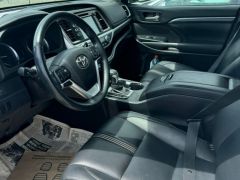 Сүрөт унаа Toyota Highlander