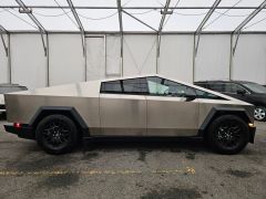 Photo of the vehicle Tesla Cybertruck