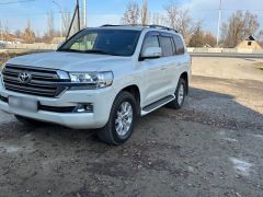 Photo of the vehicle Toyota Land Cruiser