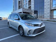 Сүрөт унаа Toyota Sienna