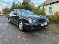 Фото авто Mercedes-Benz E-Класс