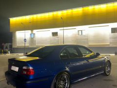 Photo of the vehicle BMW M5