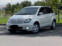 Сүрөт унаа Toyota Ist