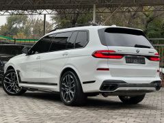 Фото авто BMW X7