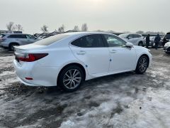 Photo of the vehicle Lexus ES