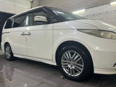 Фото авто Honda Elysion