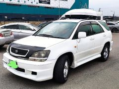 Сүрөт унаа Toyota Harrier