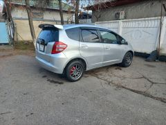 Photo of the vehicle Honda Fit