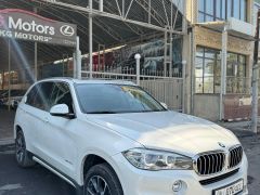 Photo of the vehicle BMW X5