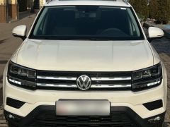 Сүрөт унаа Volkswagen Tharu