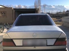 Фото авто Mercedes-Benz W124