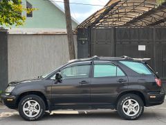 Photo of the vehicle Lexus RX