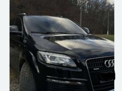 Photo of the vehicle Audi Q7