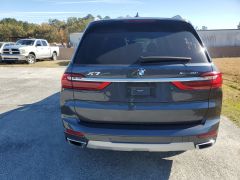 Photo of the vehicle BMW X7