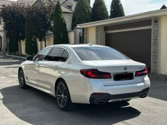 Photo of the vehicle BMW 5 Series