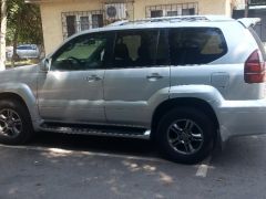 Photo of the vehicle Lexus GX