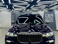 Photo of the vehicle BMW X7