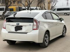 Фото авто Toyota Prius