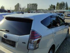 Сүрөт унаа Toyota Prius v (+)