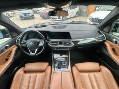 Photo of the vehicle BMW X5