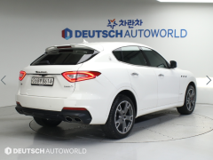 Фото авто Maserati Levante