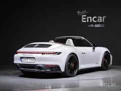 Photo of the vehicle Porsche 911