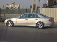 Фото авто Mercedes-Benz E-Класс