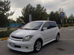 Photo of the vehicle Toyota Ist