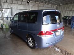 Фото авто Honda Stepwgn