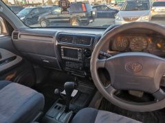 Сүрөт унаа Toyota Land Cruiser Prado