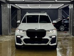 Photo of the vehicle BMW X7