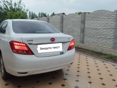 Фото авто BYD E5