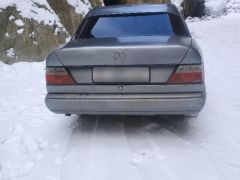 Photo of the vehicle Mercedes-Benz W124