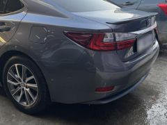 Photo of the vehicle Lexus ES